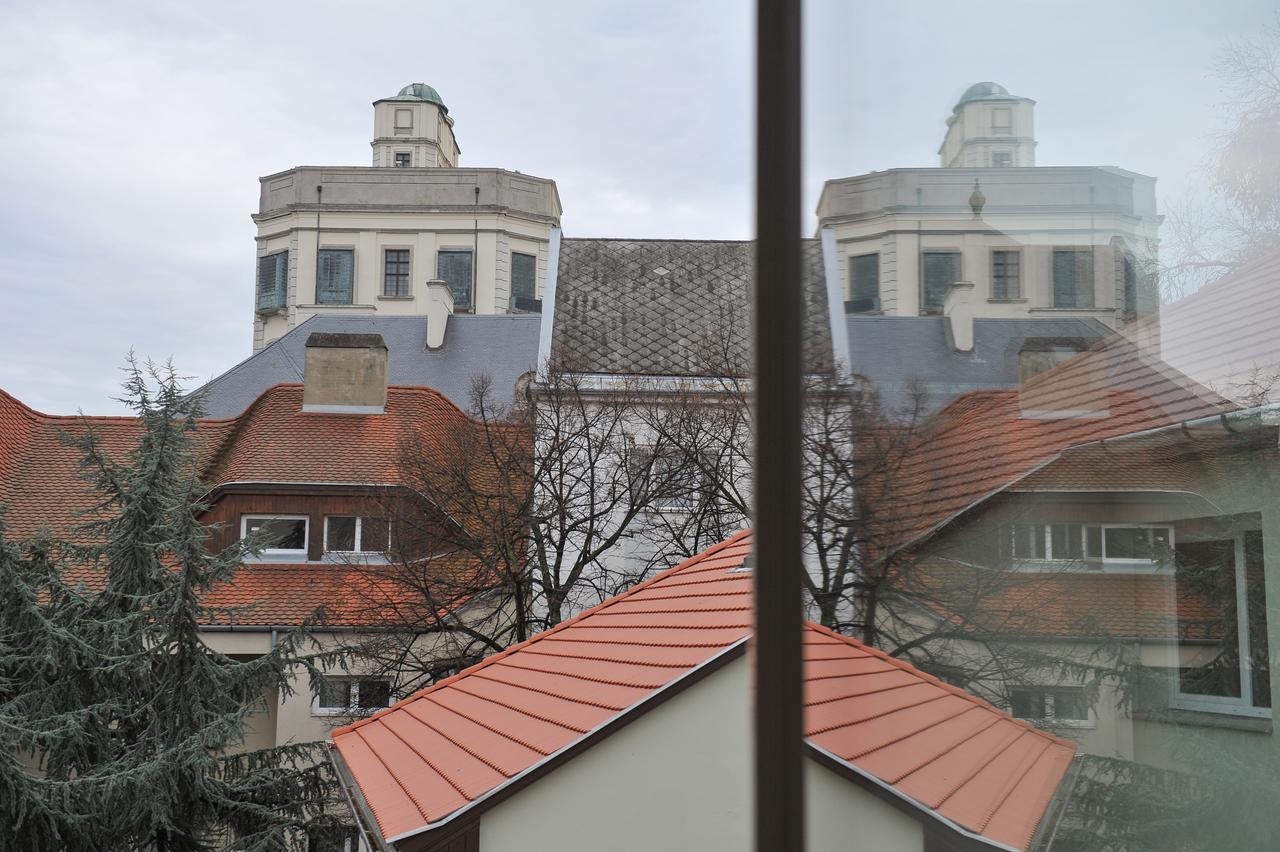 Centrooms Eger Exterior photo