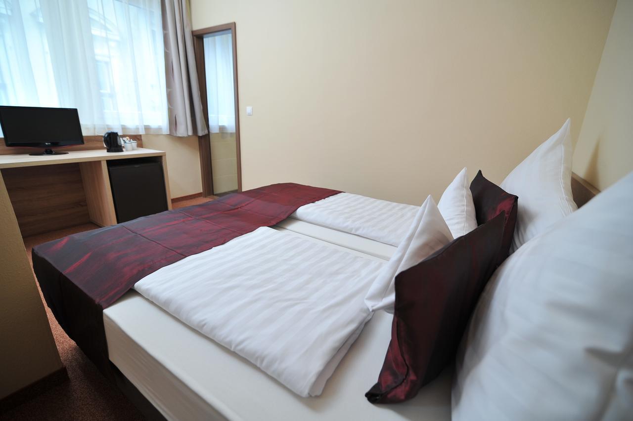 Centrooms Eger Exterior photo