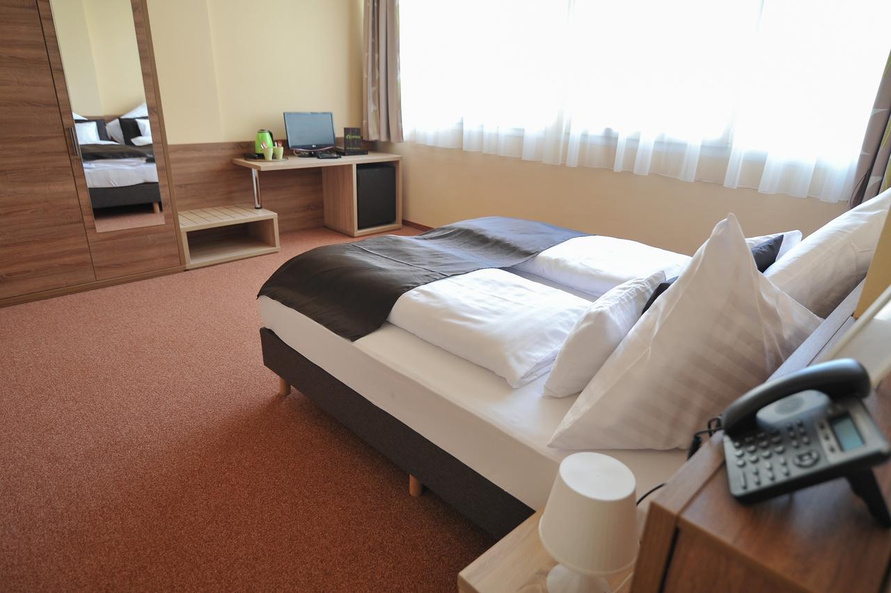 Centrooms Eger Exterior photo